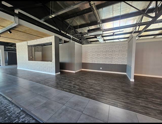 768M² SHOWROOM TO LET IN KRAMERVILLE